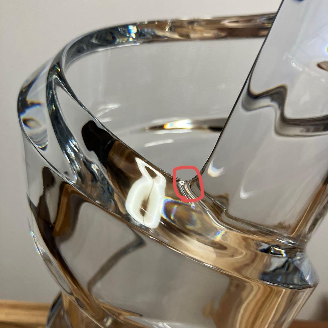 バカラ　花瓶　スパイラル