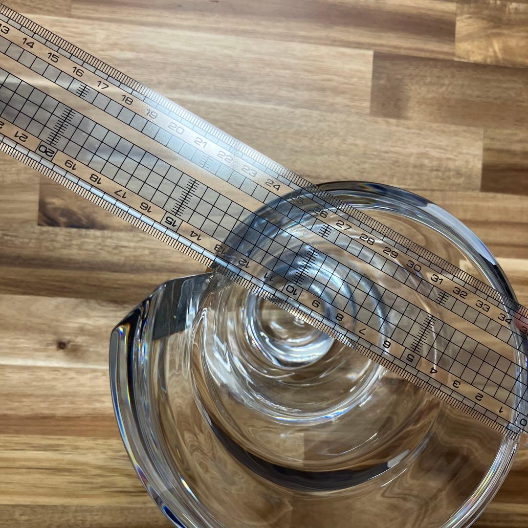 バカラ　花瓶　スパイラル