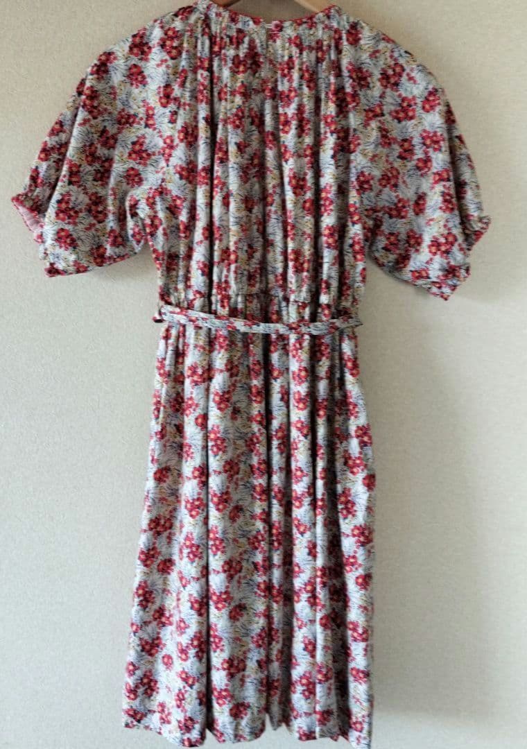 familiar ファミリア　可愛いリバティプリントワンピース　美品　150