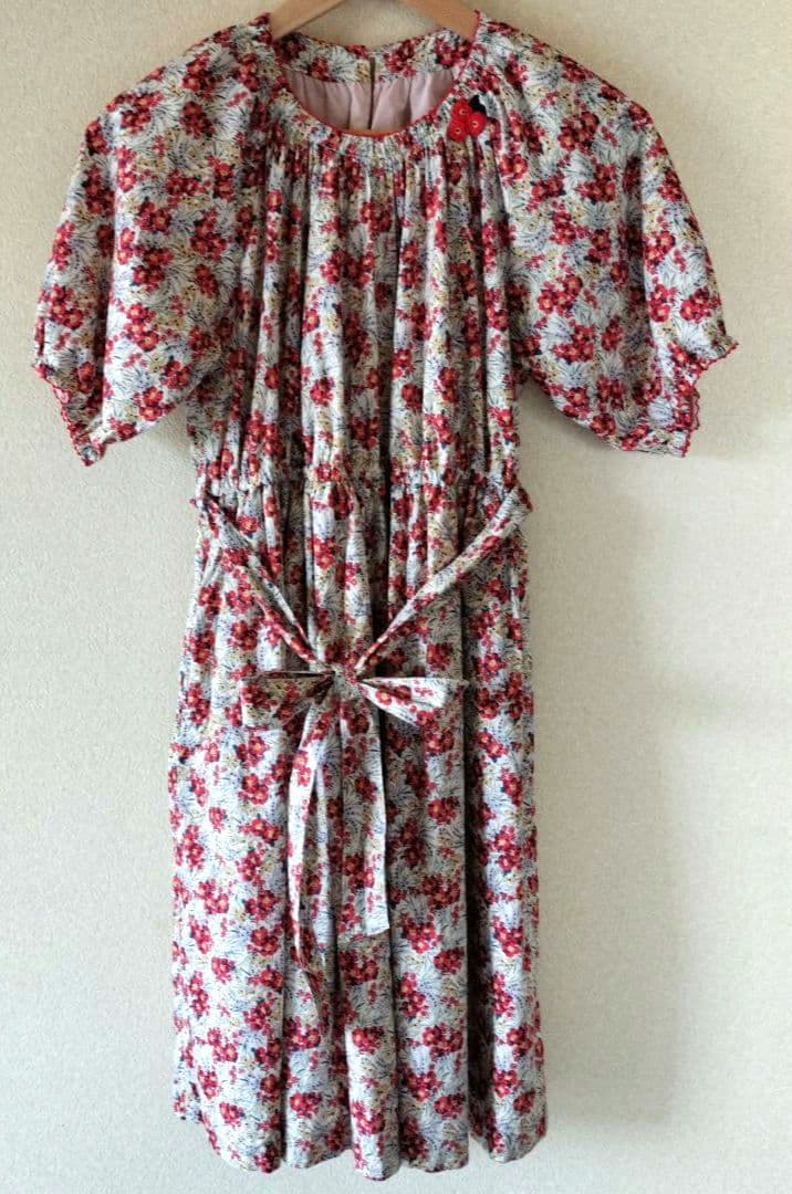 familiar ファミリア　可愛いリバティプリントワンピース　美品　150