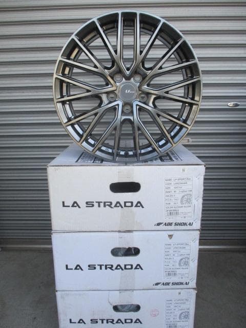 新品4本セット☆18×7J+40　現行レクサスNX・レクサスUX・BZ4X