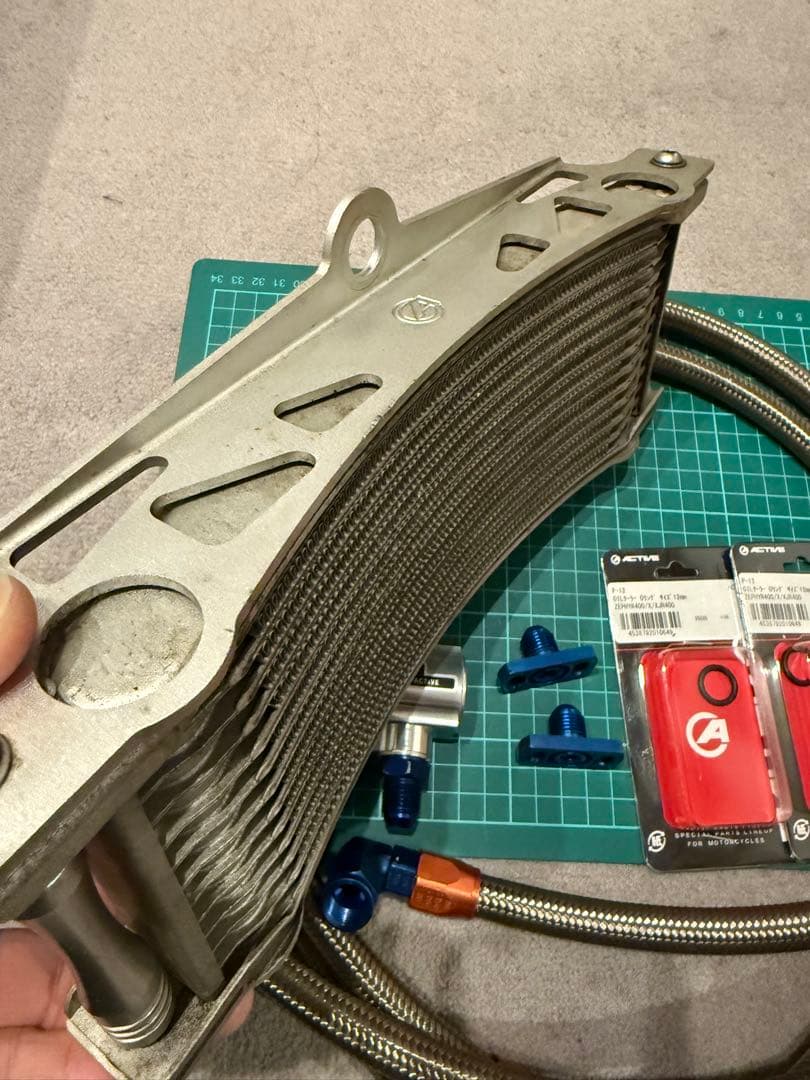 ojigi！ゼファー400 アクティブ　ラウンドオイルクーラー