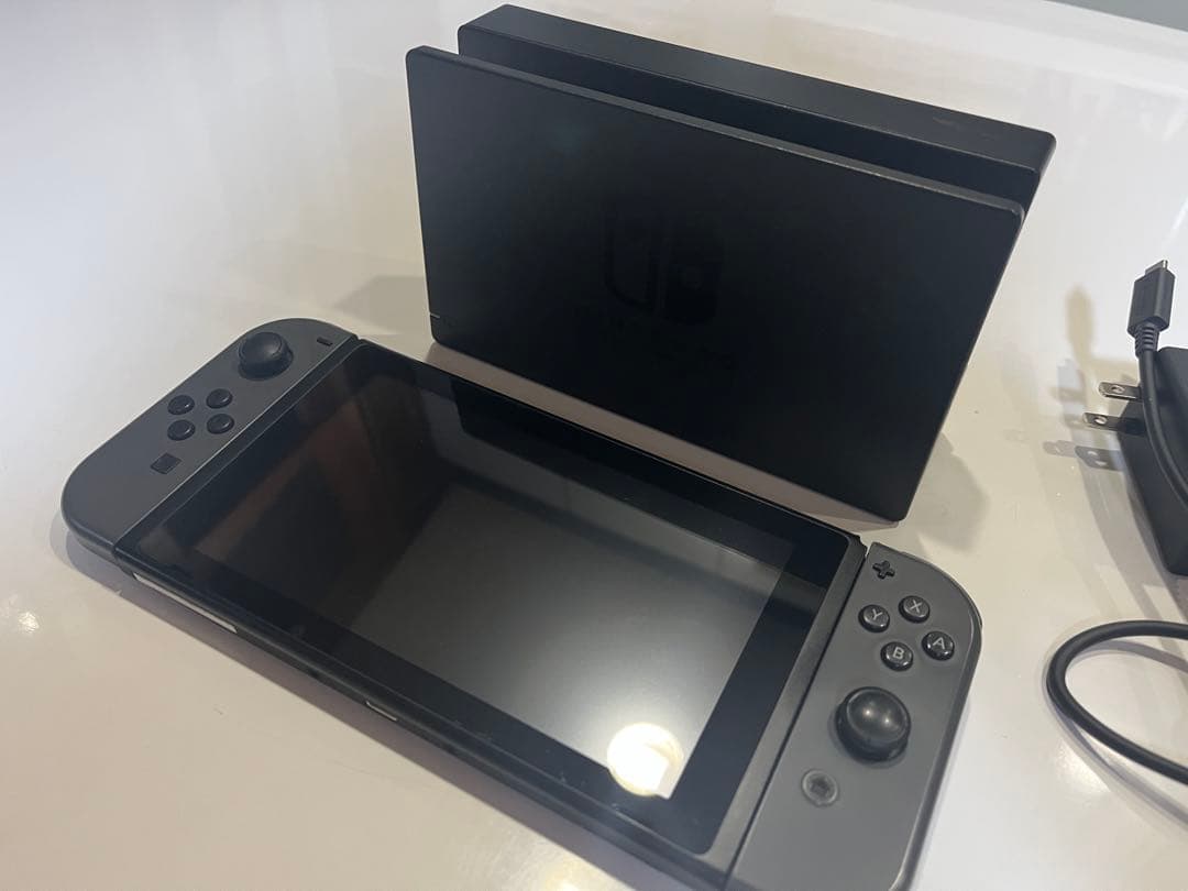 Nintendo Switch 本体 グレー ドック付き