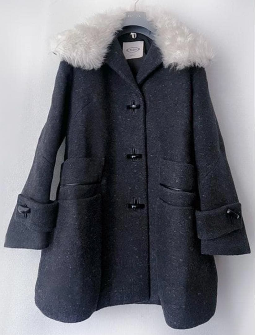 トッズ　　コート　　美品