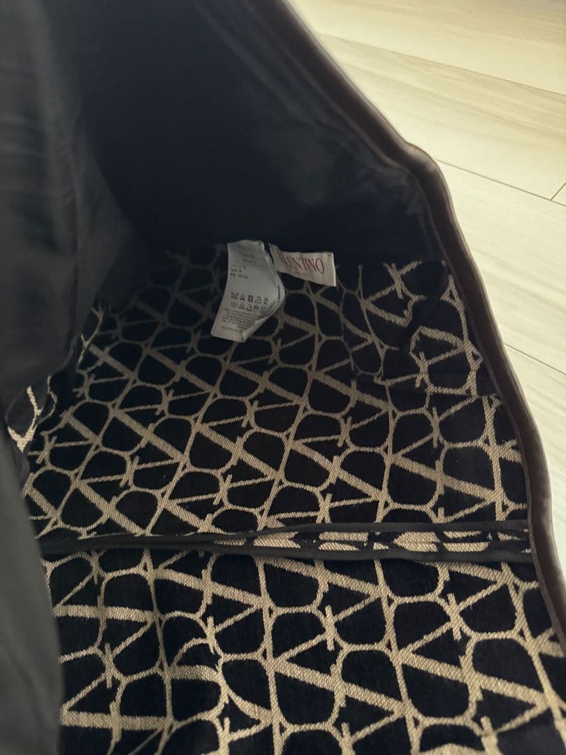 ヴァレンティノ ショートパンツ ロゴ 38