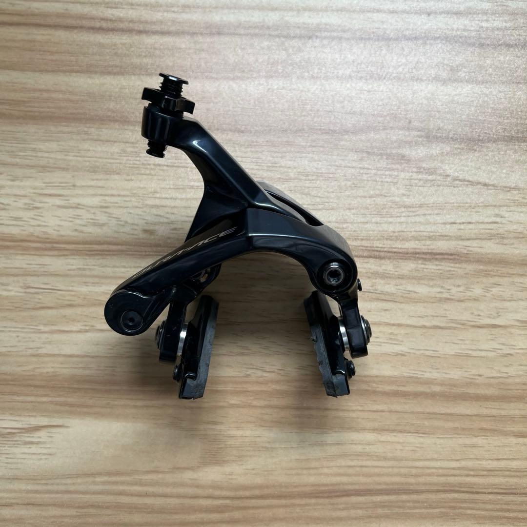 R9100 Dura ace ブレーキキャリパー