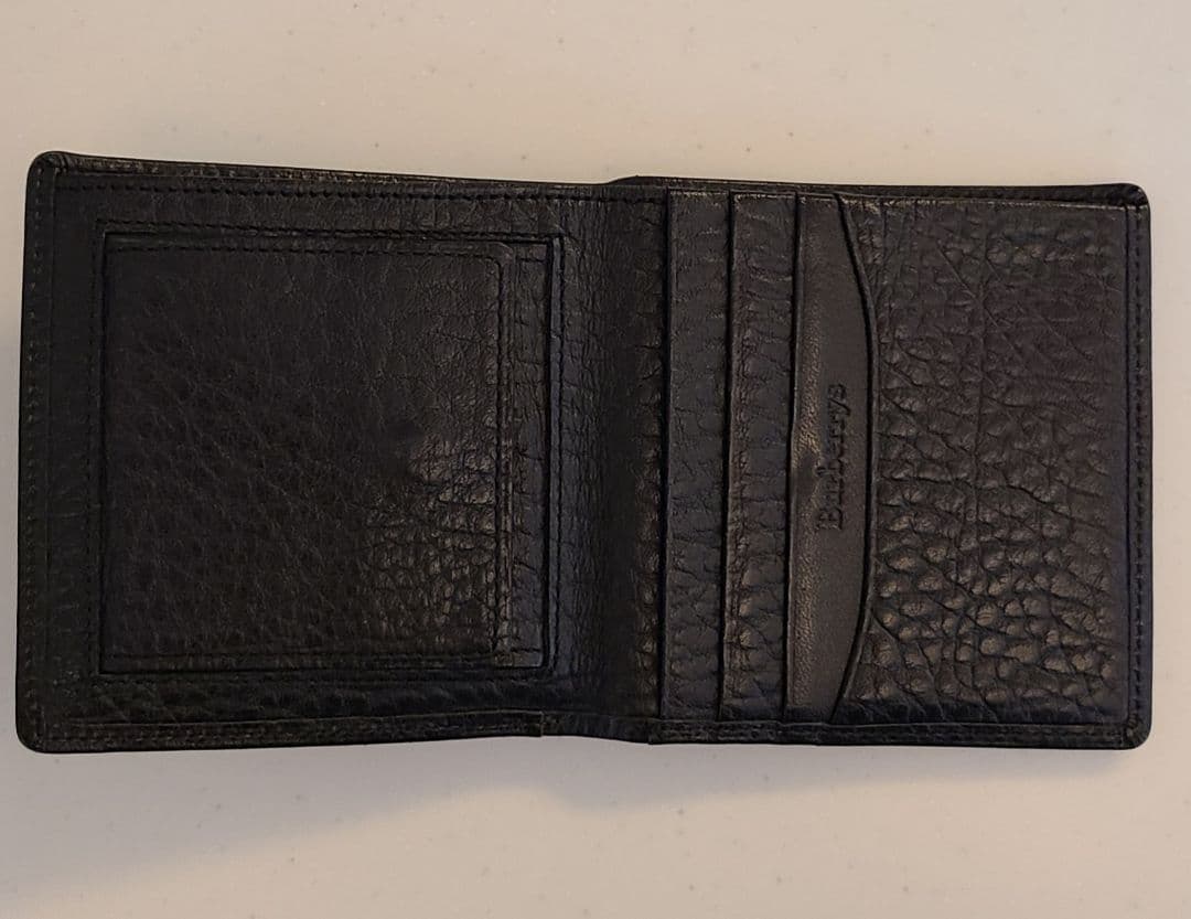 BURBERRY　バーバリー　折り財布　メンズ　牛革　ブラック