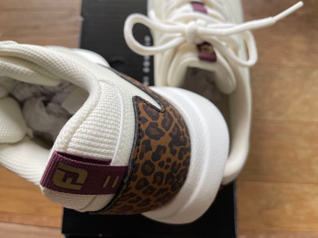 ♣️くるみさま専用♣️ FootJoy ホワイト スニーカー ヒョウ柄