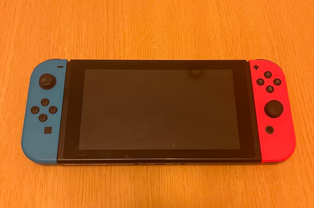 Nintendo Switch 本体 青と赤ジョイコン