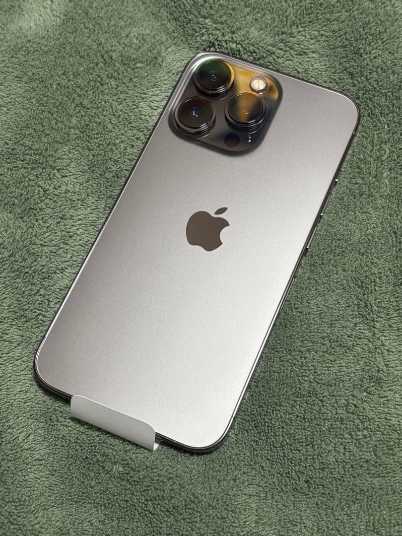 iPhone13pro グラファイトブラック　256GB docomo SIM