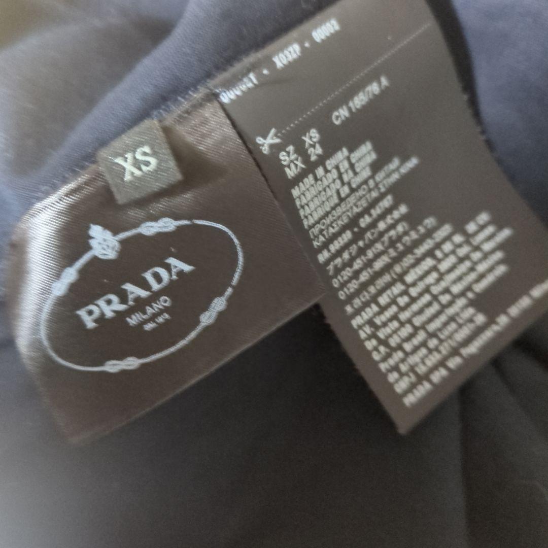 美品♡PRADAフリル付き半袖Tシャツ