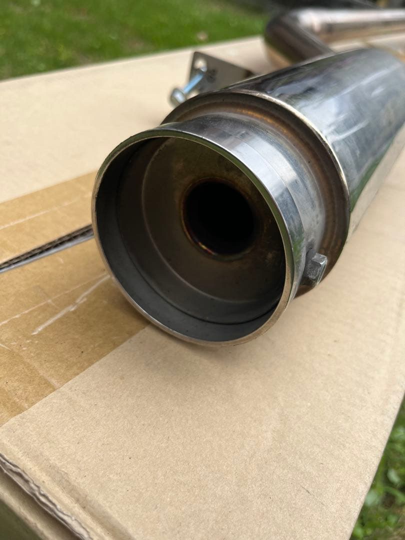 日産クリッパートラック　U72T バスカータイプ マフラー