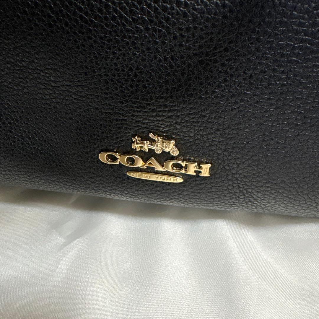 【新品　未使用】　COACH 牛革ショルダーバッグ　斜め掛けバッグ　黒