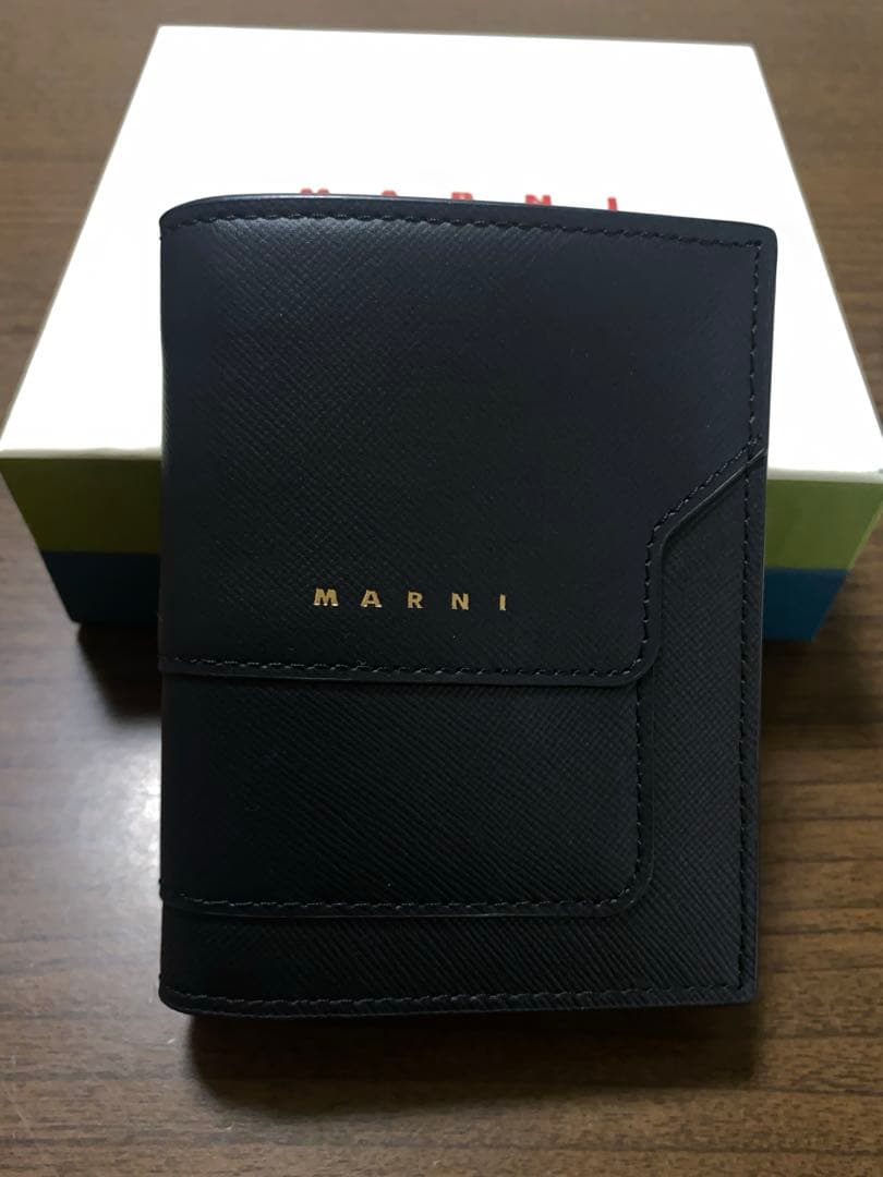 MARNI VANITOSI レザー2つ折りウォレット