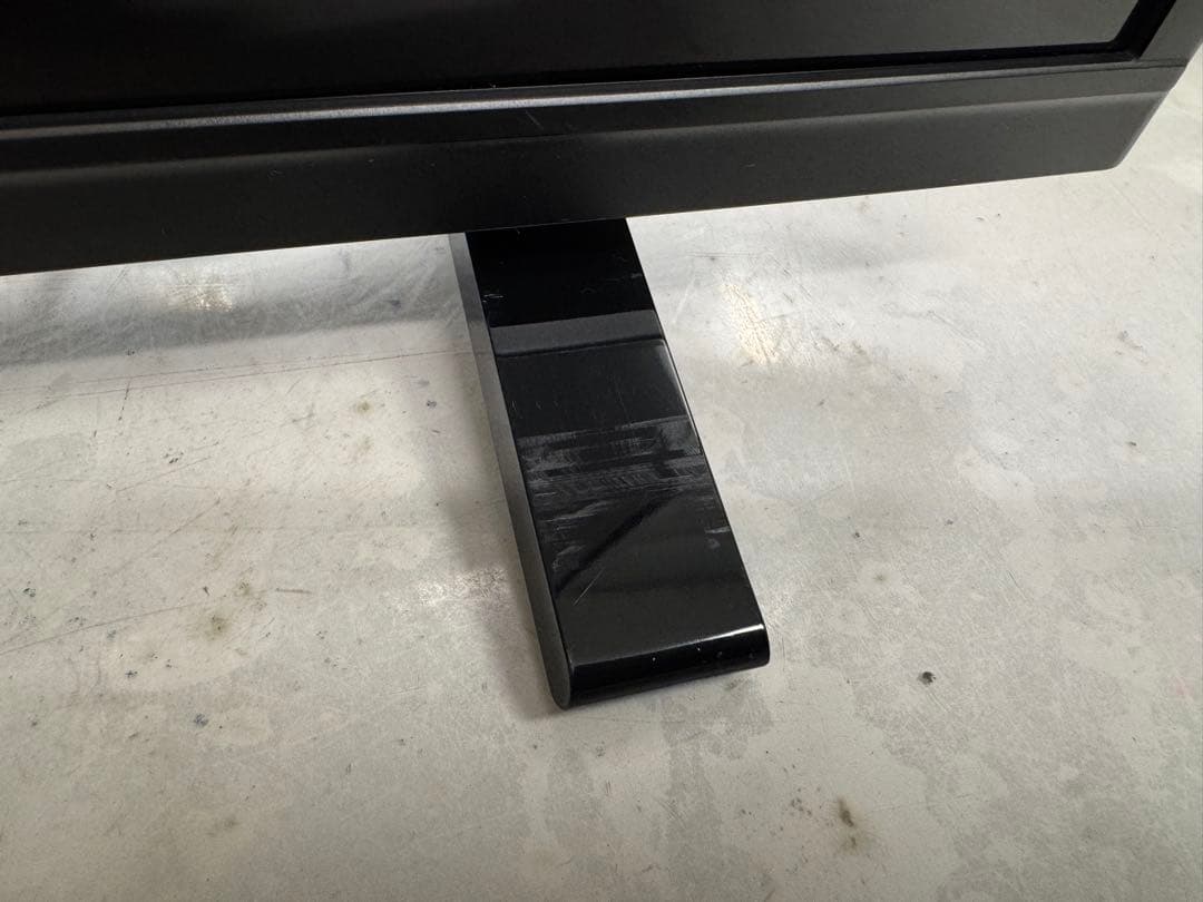 F146 TOSHIBA 32型　液晶テレビ 2023年　32S23