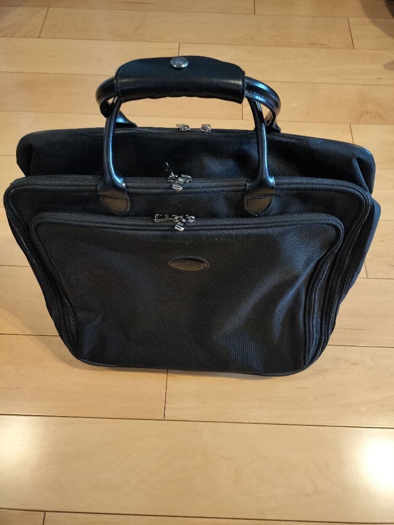 LONGCHAMP ブラック キャリーケース