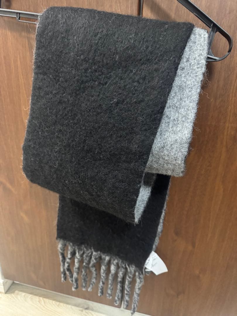 Acne Studios バイカラーアルパカスカーフ　マフラー