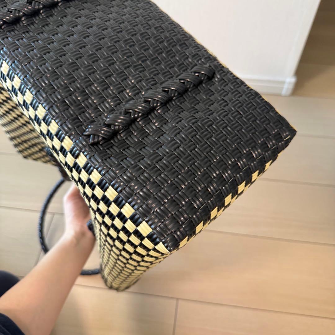 MEKEARISA / Gummy Bag (L) ブラック クリーム