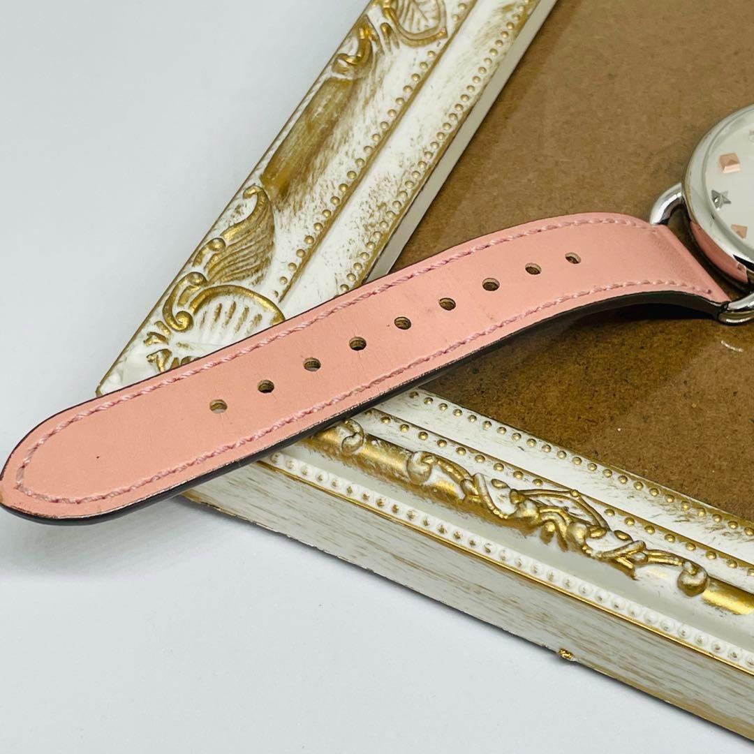 【美品】COACH フラワーモチーフ　腕時計 ピンクベルト