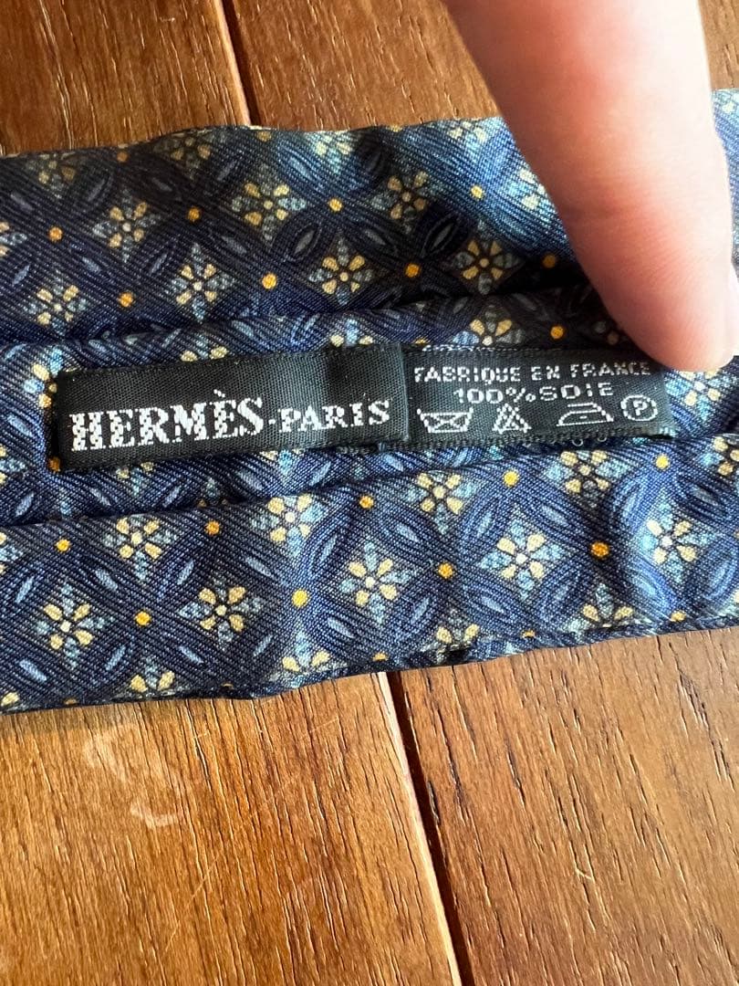 HERMÈS シルク アスコットタイ