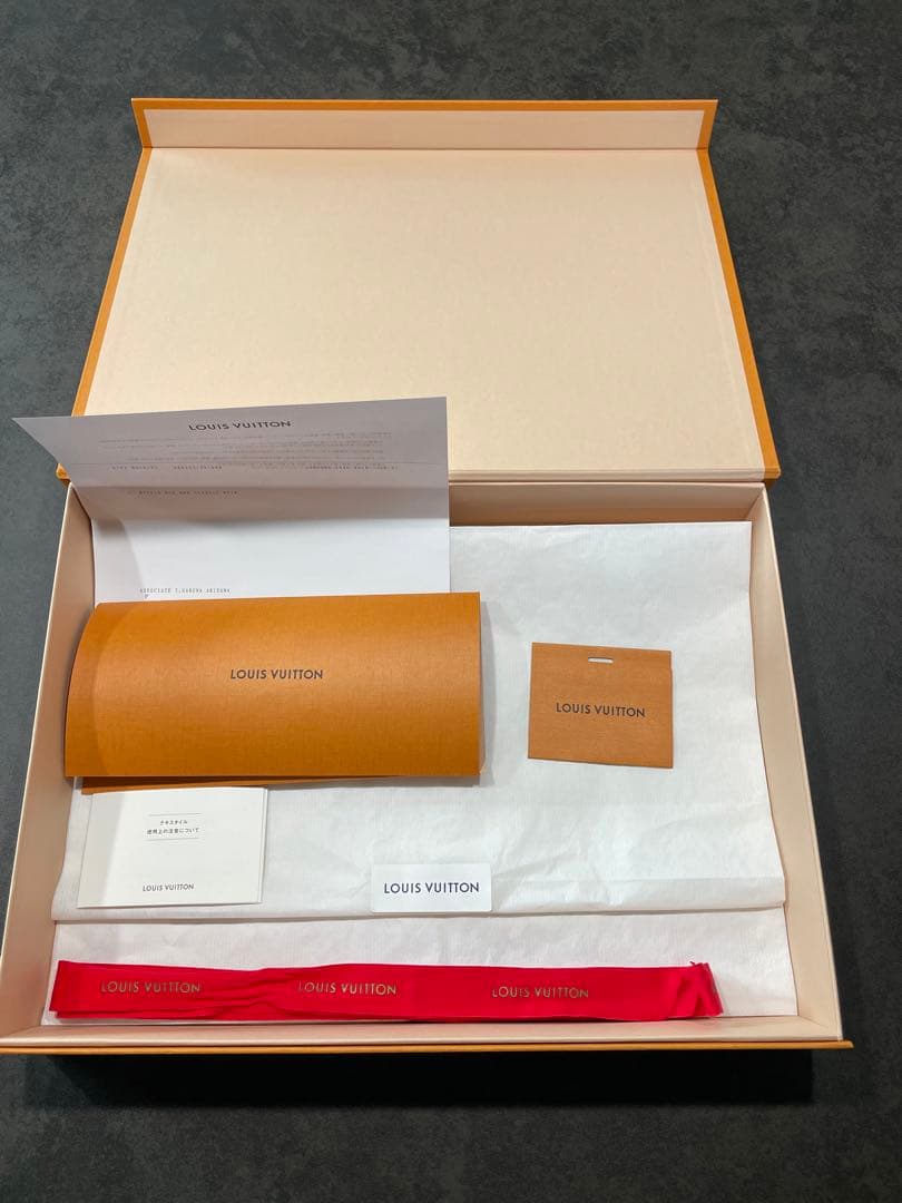 LOUIS VUITTON ルイヴィトン エルシャプ モノグラム クラシック