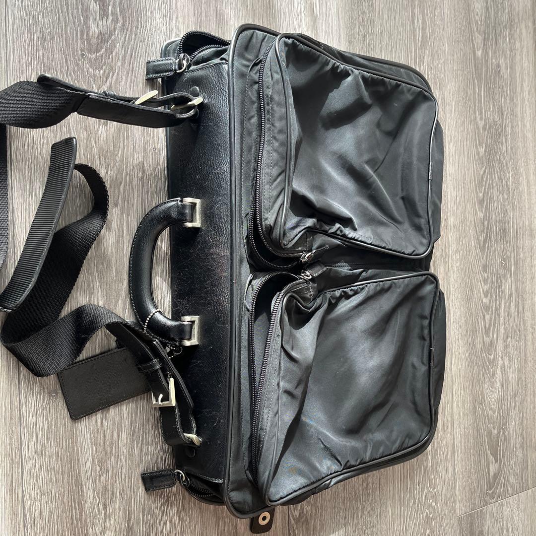 PRADA ブラックナイロンバッグ