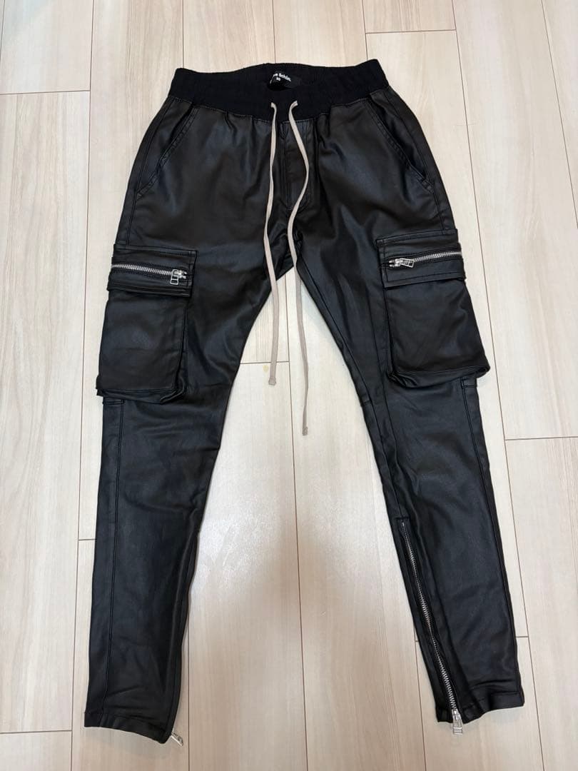 最新作　DANKE SCHON ダンケシェーン フェイクレザー カーゴパンツ