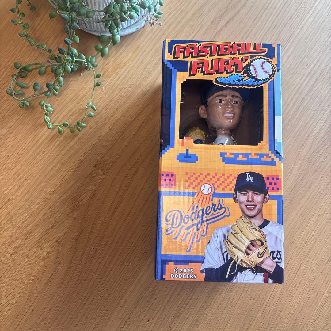 佐々木朗希　ドジャース　ボブルヘッド　非売品