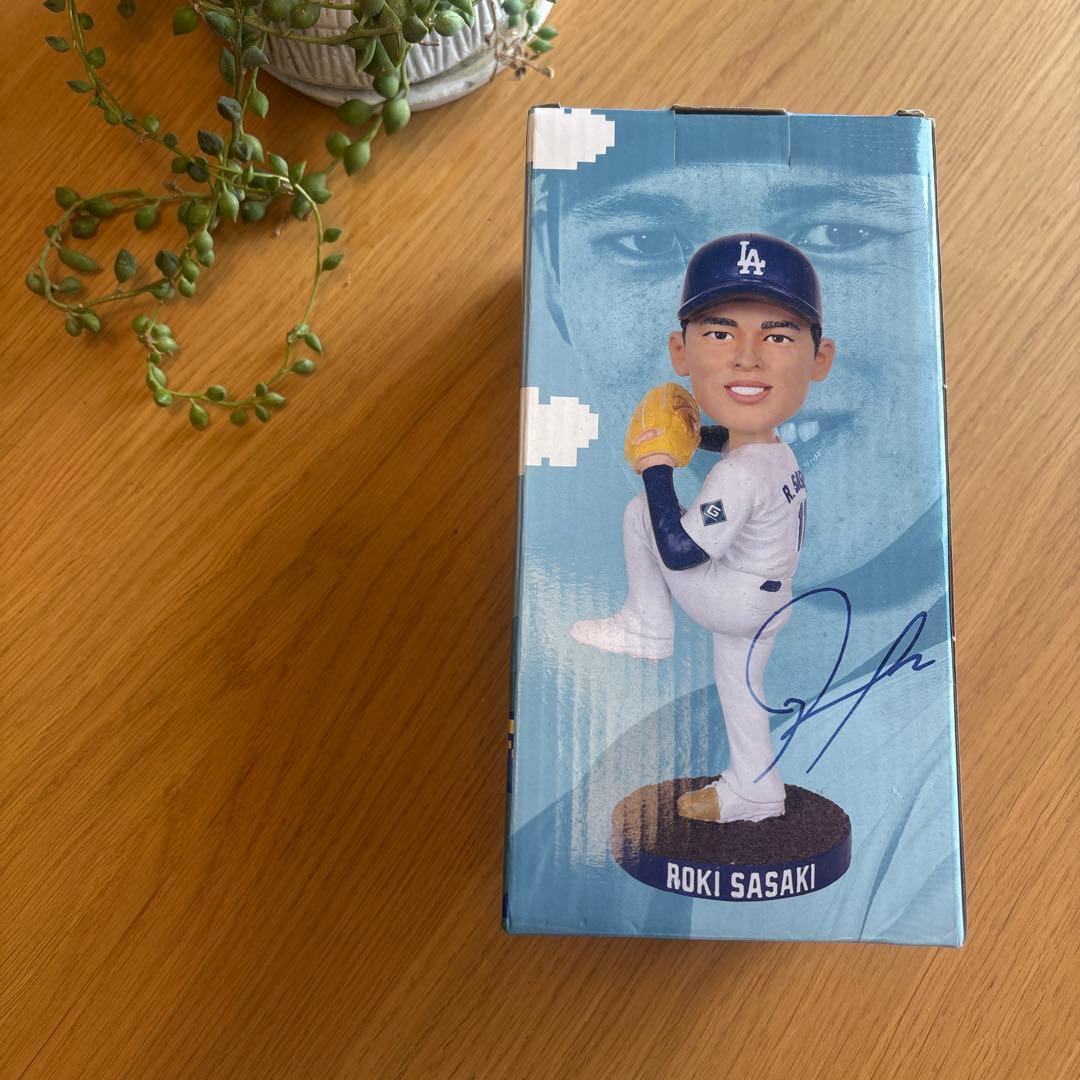 佐々木朗希　ドジャース　ボブルヘッド　非売品