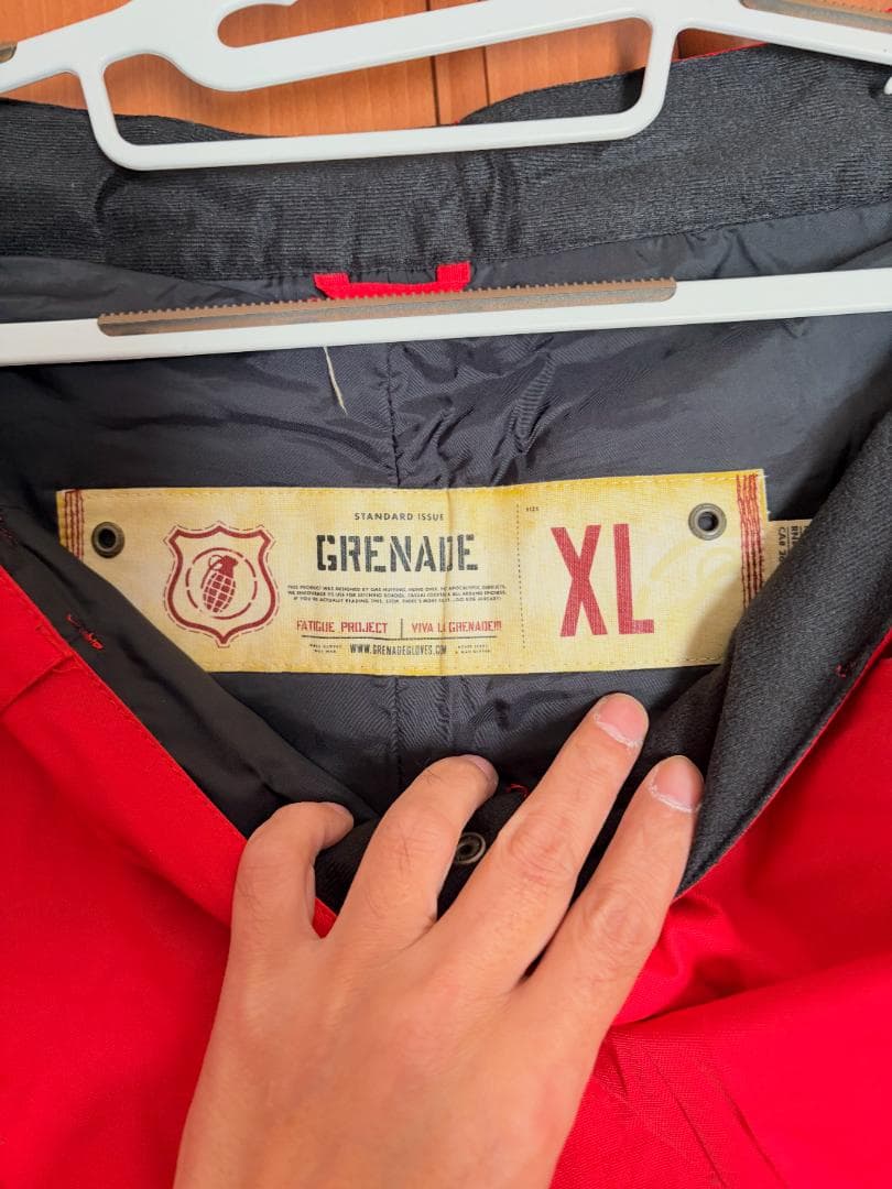 GRENADE レインボー スノーボードウェア（ジャケットL / パンツXL）