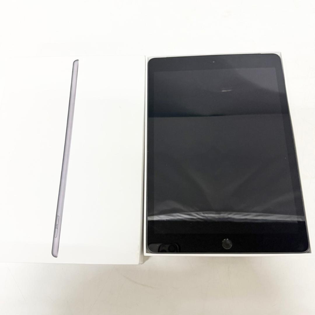 ①iPad　本体　第7世代　128GB　WiFi+Cellularモデル　箱付き