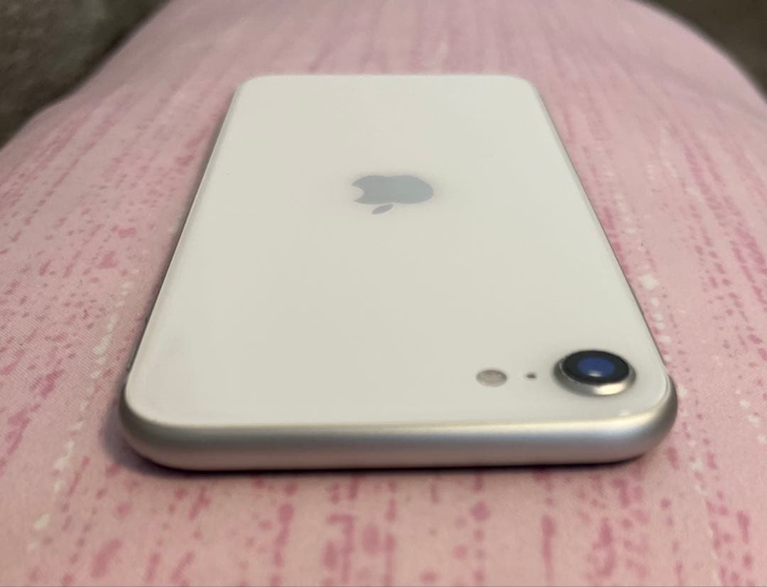 Apple iPhone SE2本体　2世代