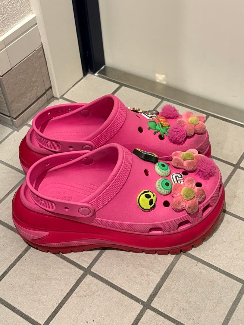 Crocs メガ クラッシュ クロッグ　ジビッツチャームつき　28cm