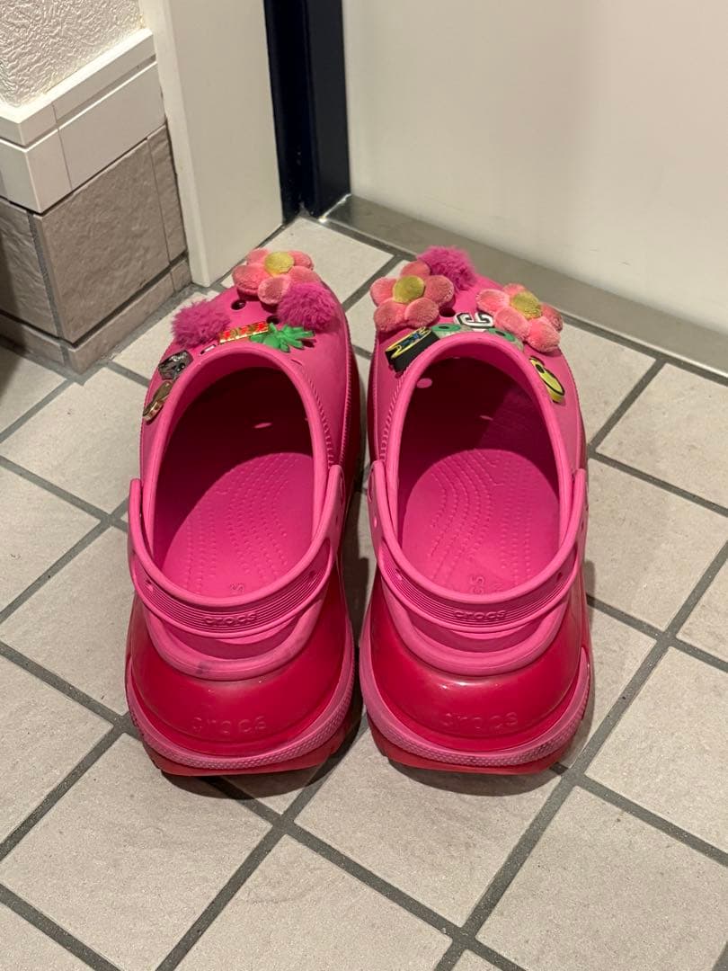 Crocs メガ クラッシュ クロッグ　ジビッツチャームつき　28cm