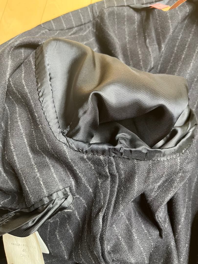 E.Formicola エリコフォルミコラ　濃紺チョークストライプスーツ