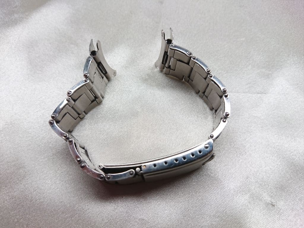 リベットブレス 中古品 19ミリ デベソ