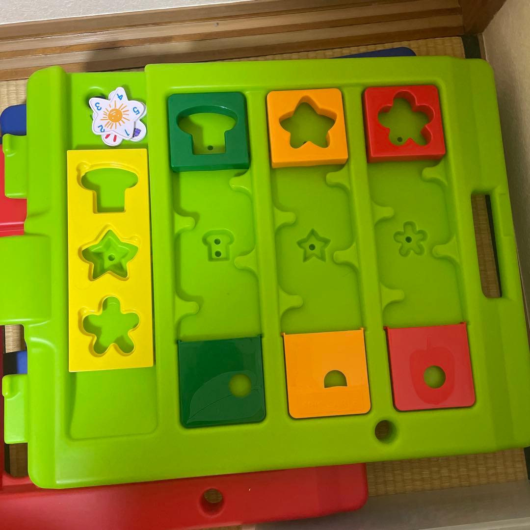 【美品】はらぺこあおむし　ベビージム　6枚➕拡張パネル2枚(全8枚)