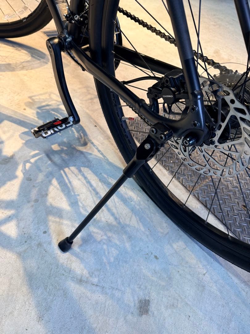 クロスバイク ブラック アルミフレーム