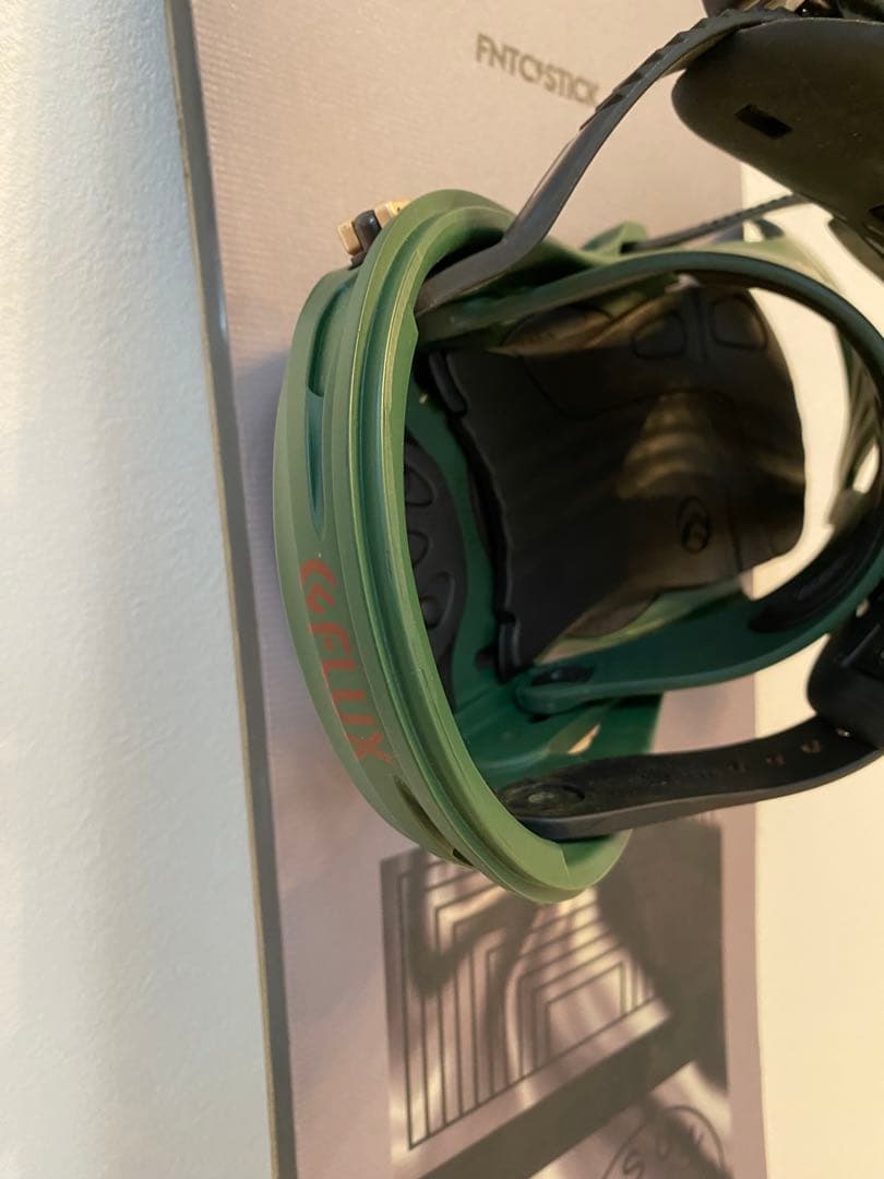 FNTC TNT R 139cm FLUX DSL Sサイズ