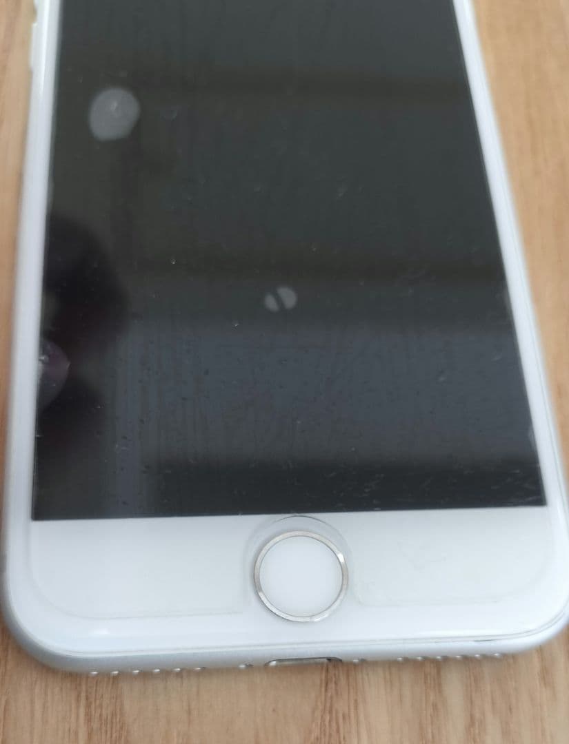 わ*ー様 iPhone8シルバー128GB SIMフリー 非純正バッテリー おま