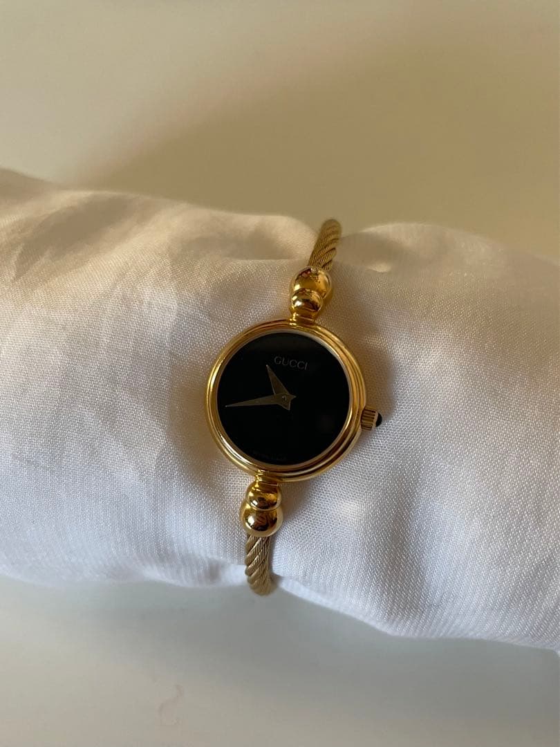GUCCI 腕時計 Z2700.2.L ゴールド/ブラック