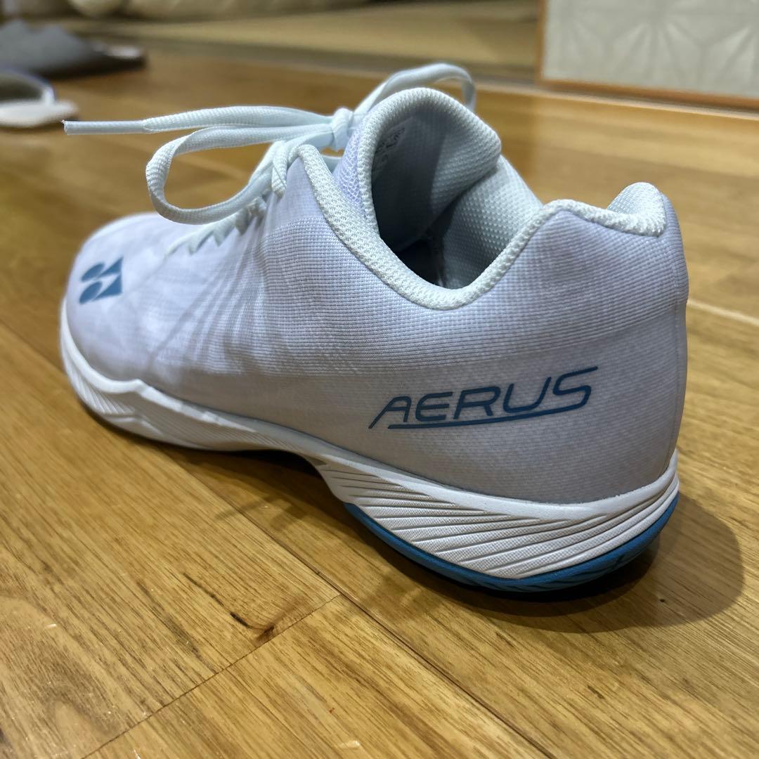 【かわ】YONEX バドミントン27.0cm パワークッションエアラスZ