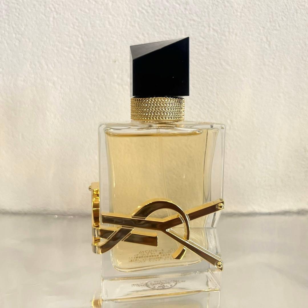 【超美品】Yves Saint Laurent リブレオーデパルファム 50ml
