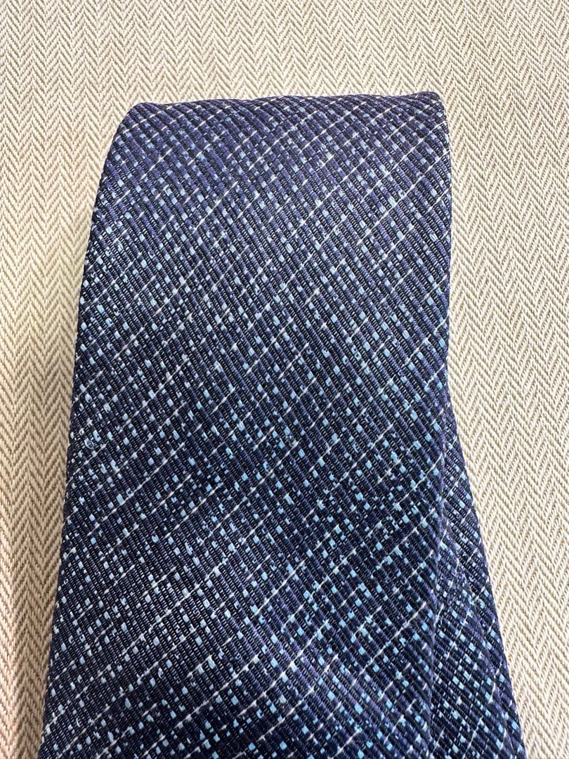 プラダ　ネイビー ネクタイ