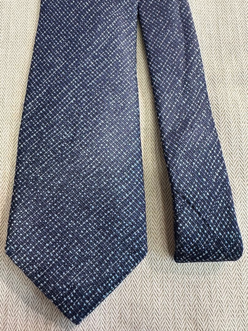 プラダ　ネイビー ネクタイ
