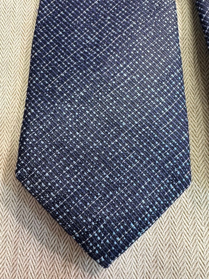 プラダ　ネイビー ネクタイ