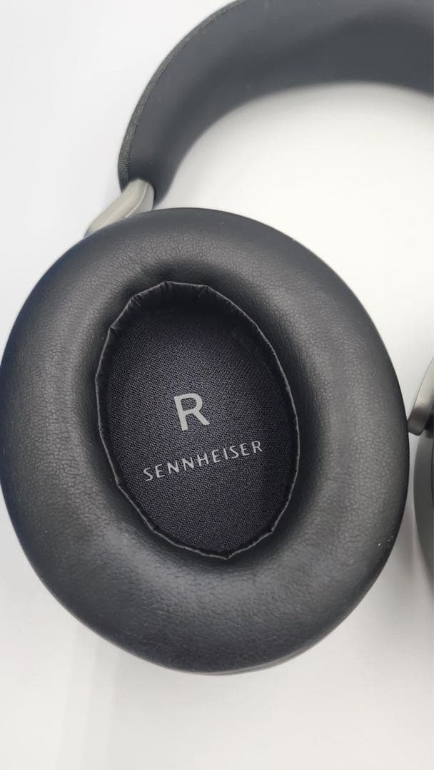 ゼンハイザー　ワイヤレスヘッドホンMOMENTUM 4 ブラック