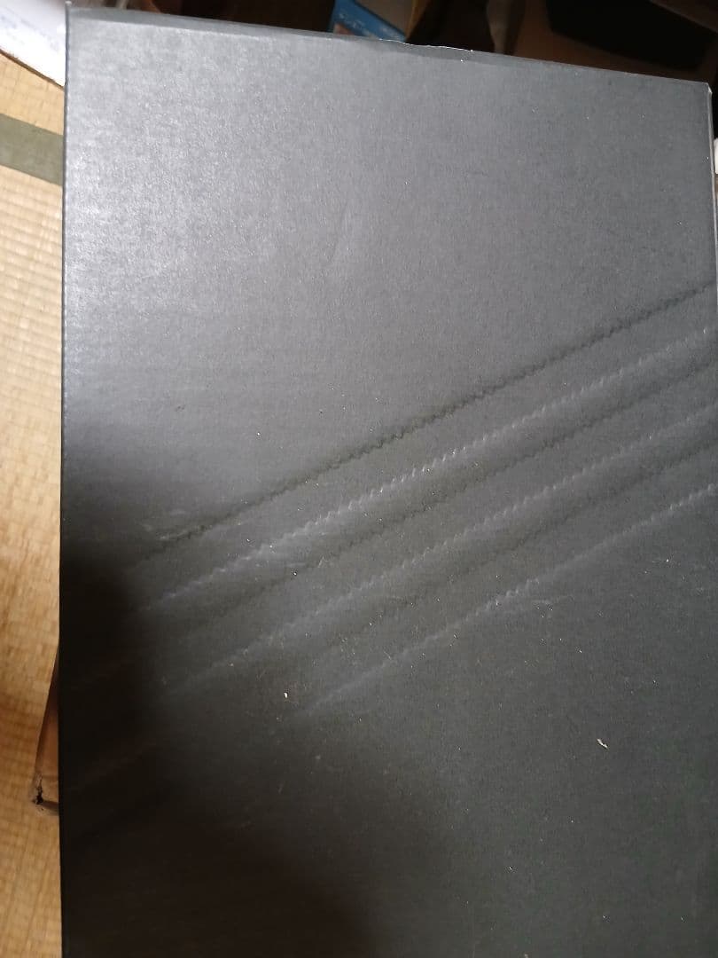 アディダス新品未使用Size29 エヌエムディR1V2パリ