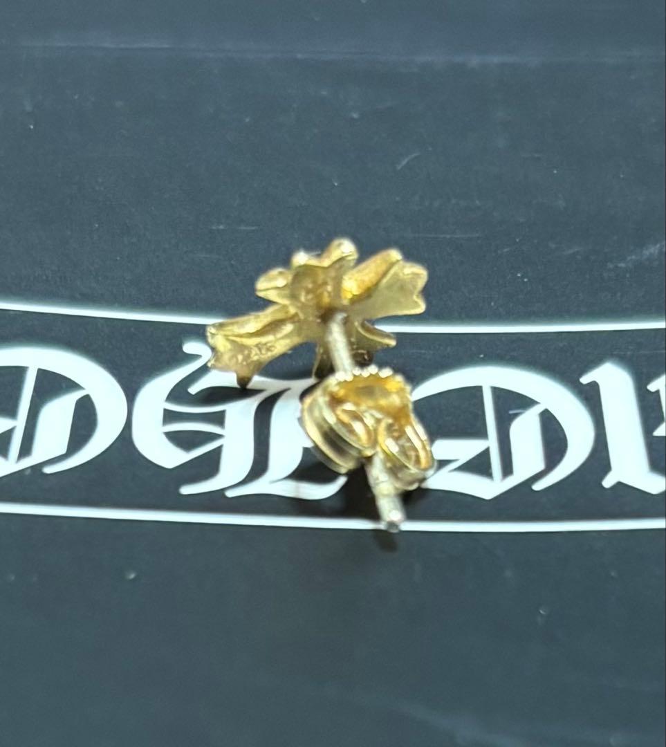 CHROME HEARTSクロムハーツクロス スタッド ピアス22K ダイヤ入り