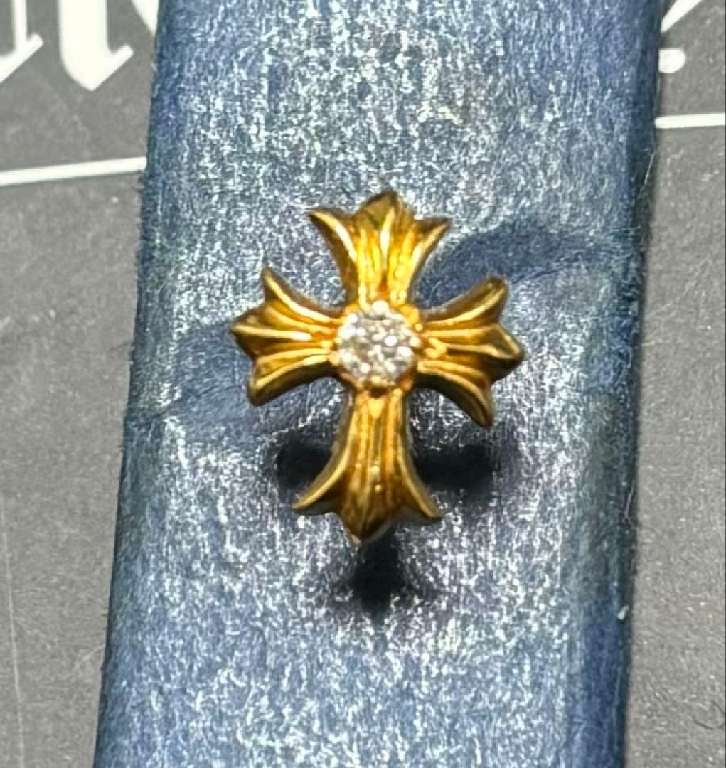 CHROME HEARTSクロムハーツクロス スタッド ピアス22K ダイヤ入り